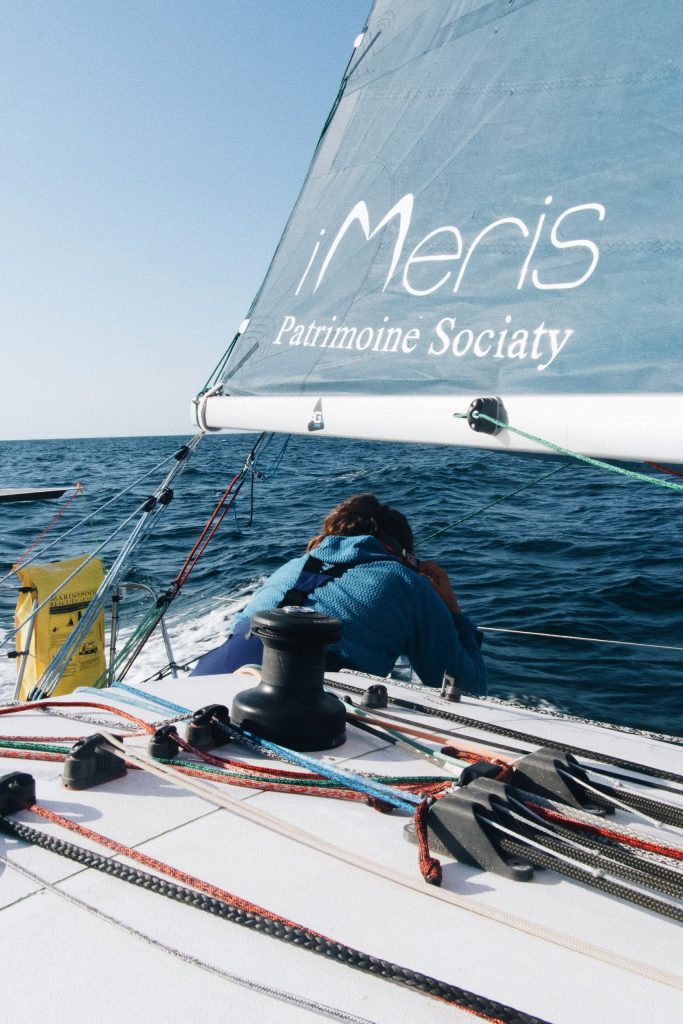 Naviguer en Bretagne avec la navigatrice Noémie Catalano à bord de son mini 6.50